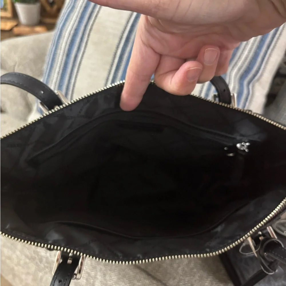 Michael Kors Gray Tote Bag and Wallet Set - Picture 2 of 4